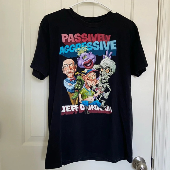 EUC |‎ Jeff Dunham men’s Passively Aggressive Tour tshirt — medium - Picture 1 of 5
